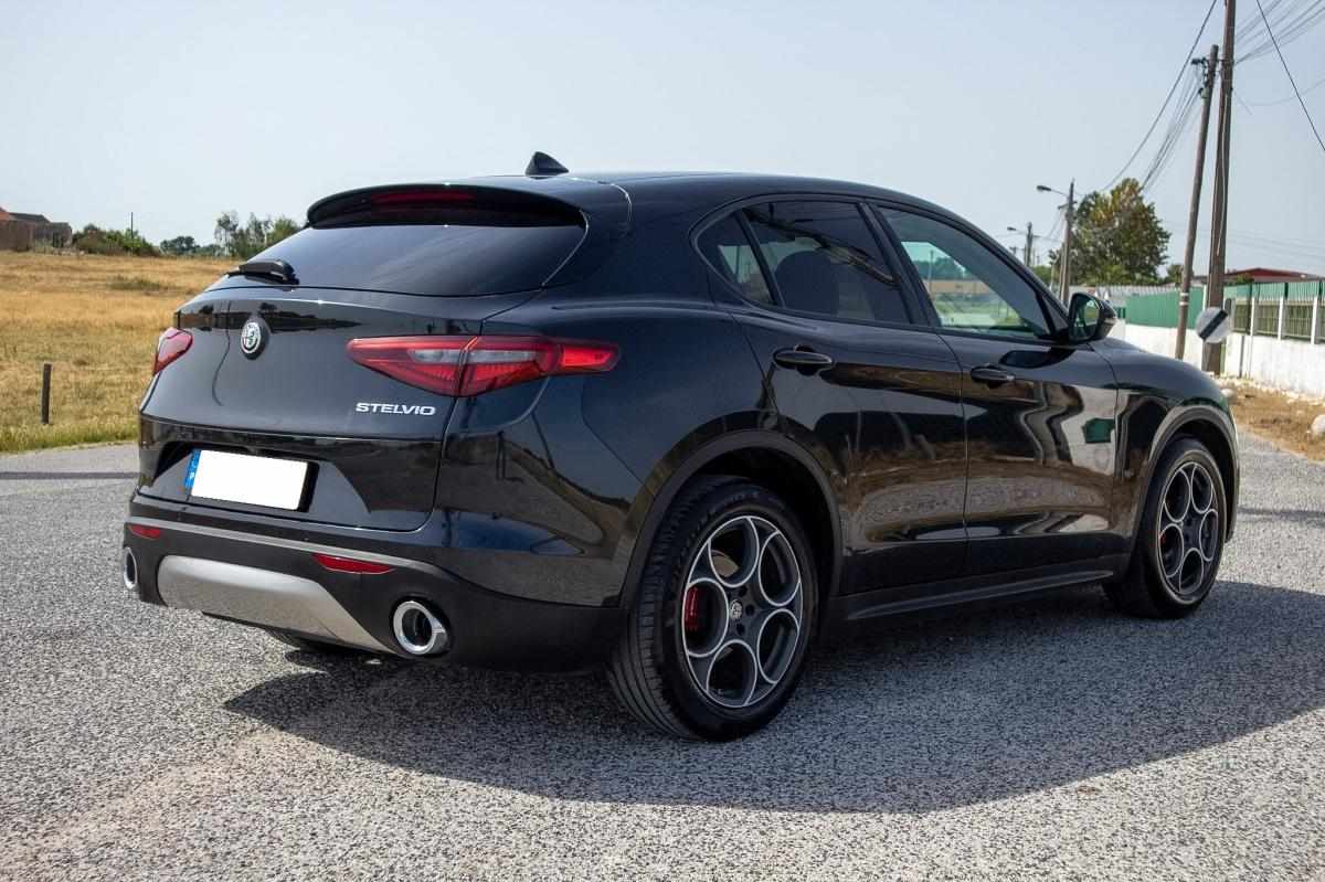 alfa-romeo-stelvio-2-2-jtdm-2018-diesel-2143cc