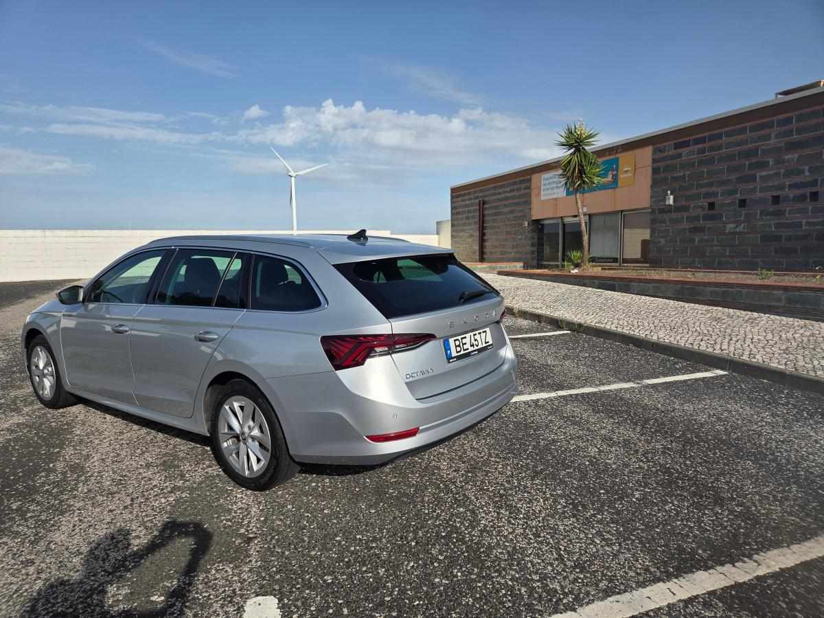 skoda-octavia-2023-diesel-1968cc