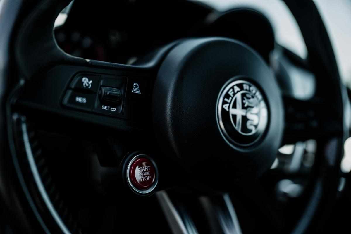 alfa-romeo-giulia-quadrifoglio-2-9-v6-2019-gasolina-2891cc