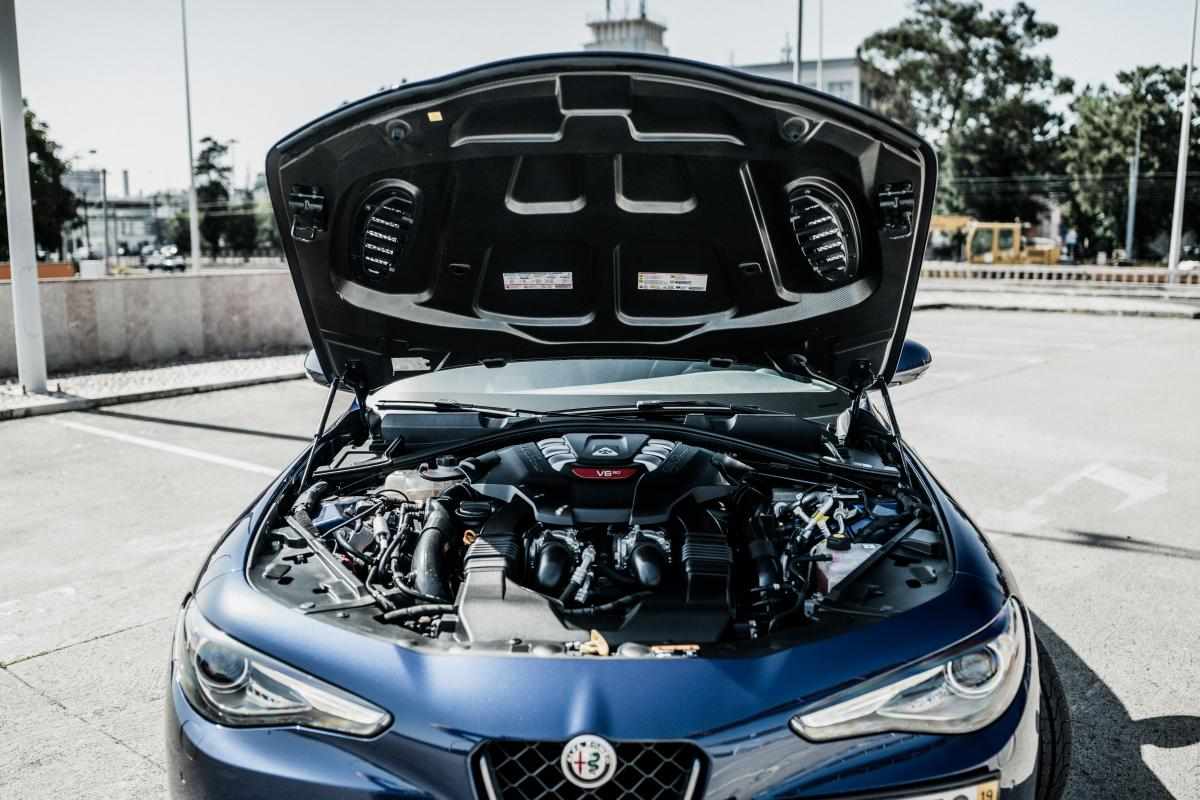 alfa-romeo-giulia-quadrifoglio-2-9-v6-2019-gasolina-2891cc