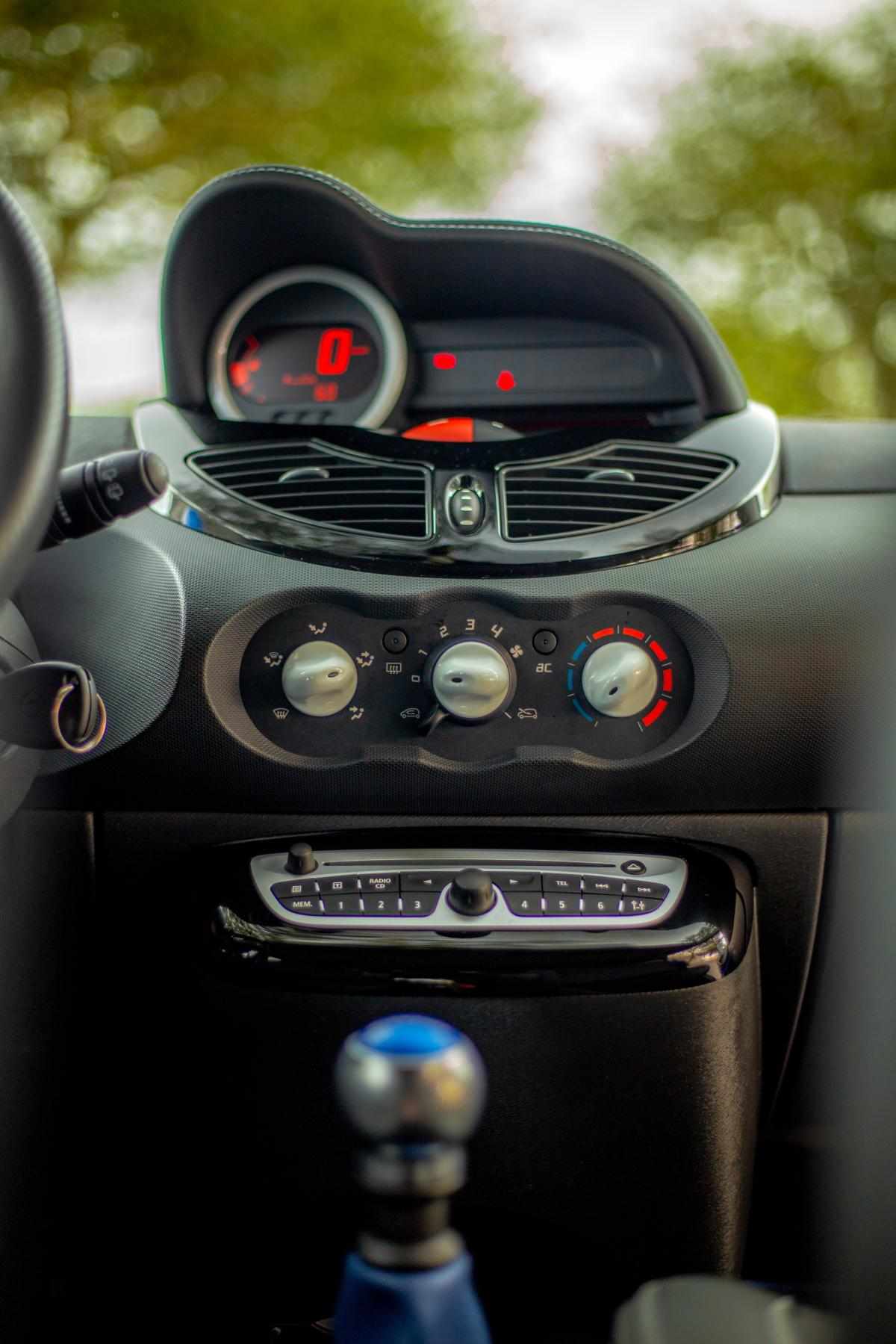 renault-twingo-1-2-tce-1-1-2012-gasolina-1149cc