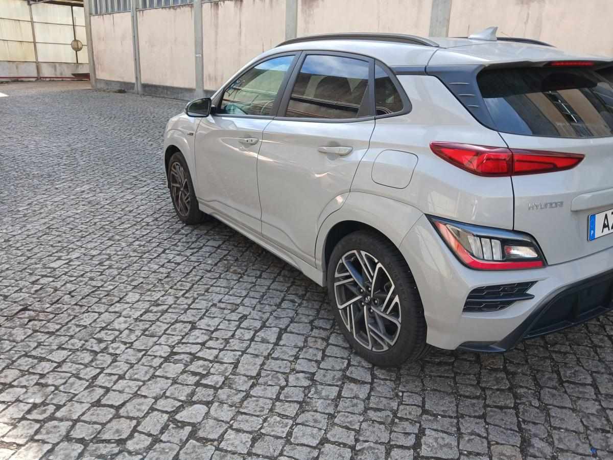 hyundai-kauai-1-0t-2023-gasolina-998cc
