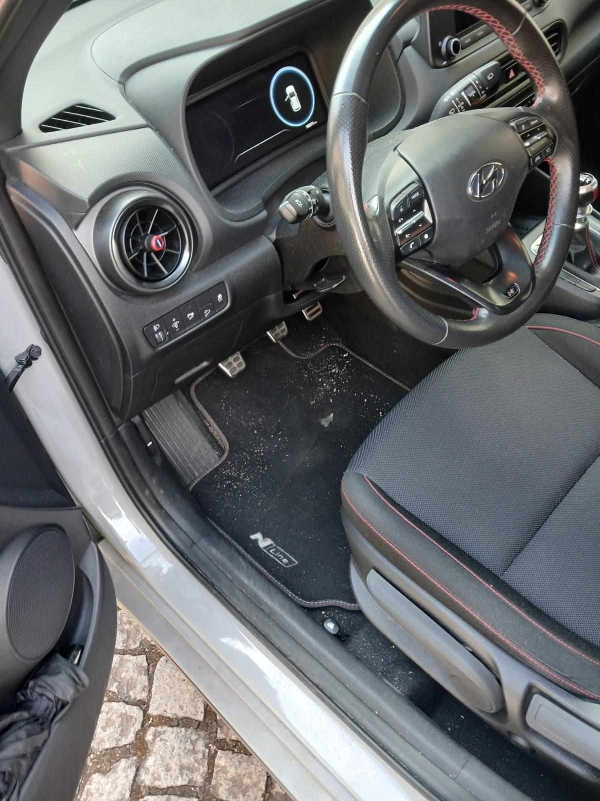 hyundai-kauai-1-0t-2023-gasolina-998cc