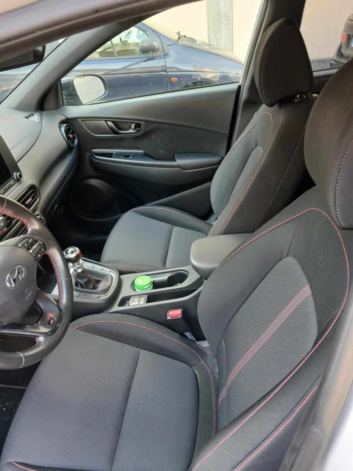 hyundai-kauai-1-0t-2023-gasolina-998cc