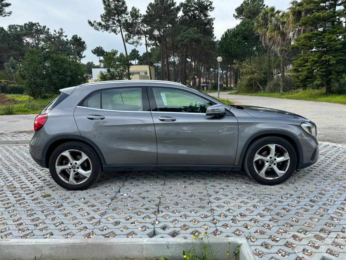 mercedes-benz-gla-200-d-2018-diesel-2143cc