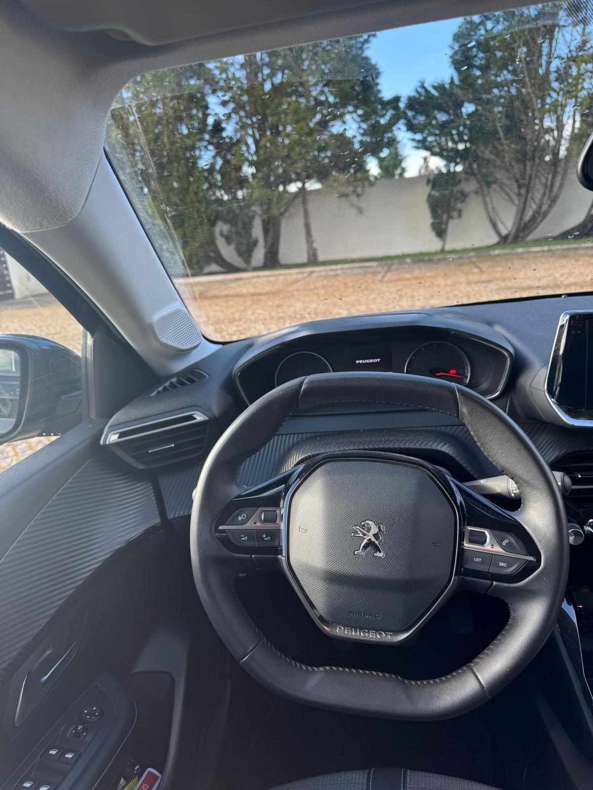 peugeot-208-1-2-puretech-2023-gasolina-1199cc