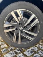 peugeot-208-1-2-puretech-2023-gasolina-1199cc