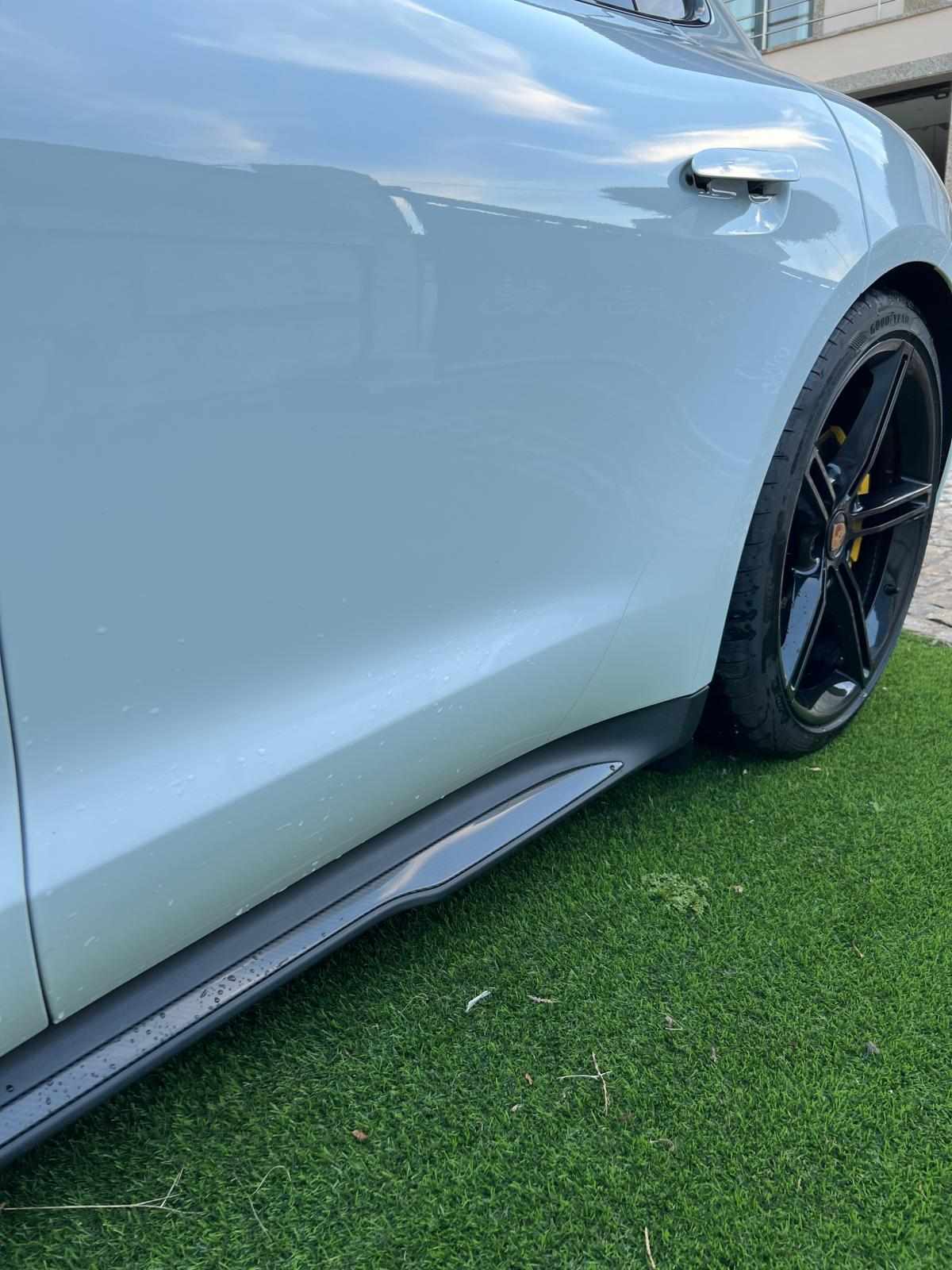 porsche-taycan-turbo-s-2020-eletrico