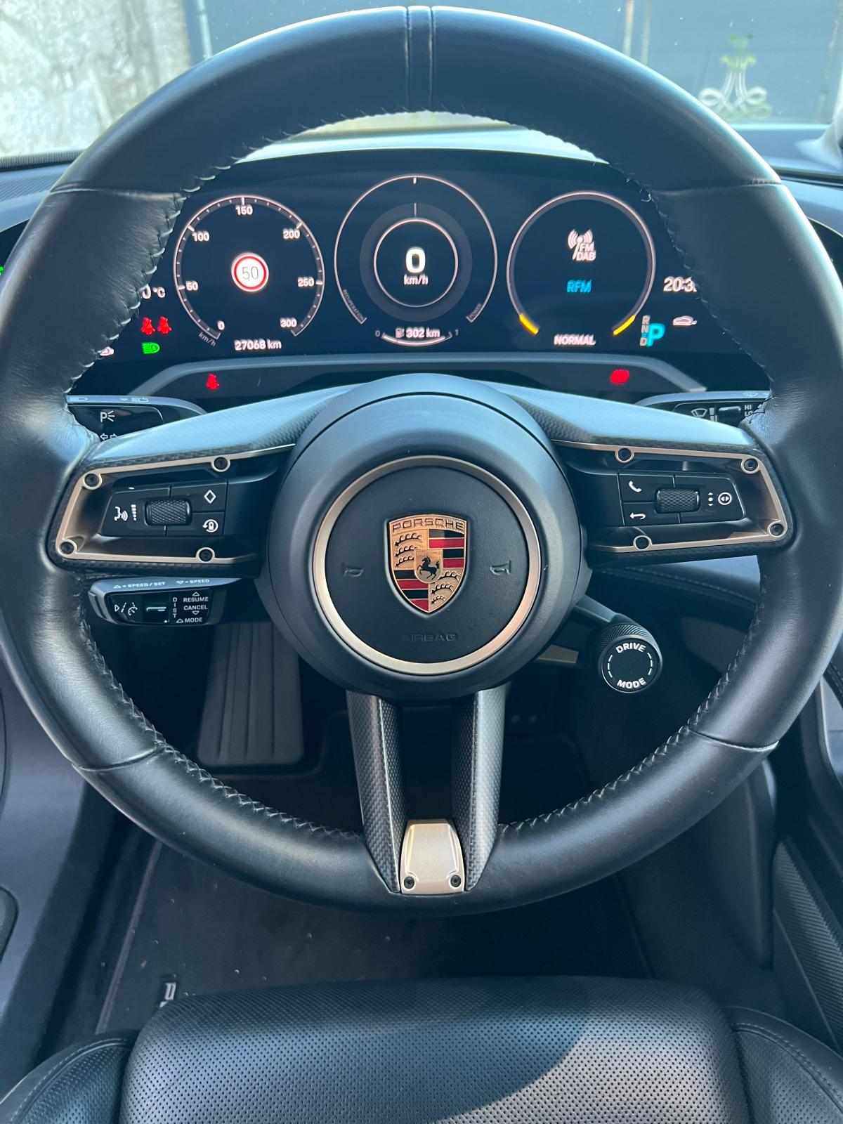 porsche-taycan-turbo-s-2020-eletrico
