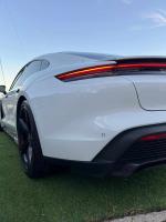 porsche-taycan-turbo-s-2020-eletrico