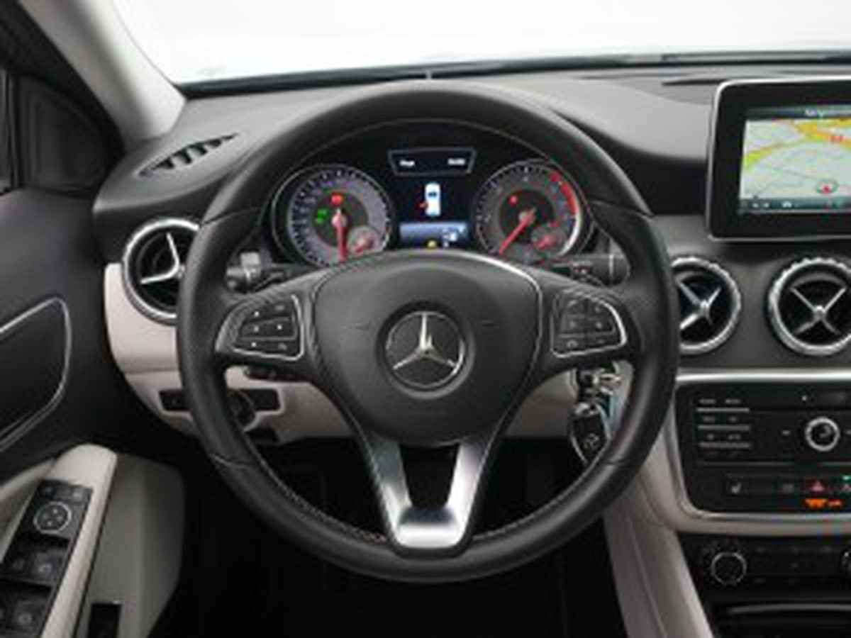 mercedes-benz-gla-180-cdi-2016-diesel-1461cc