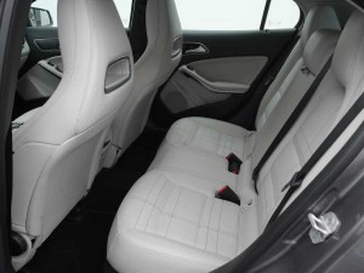 mercedes-benz-gla-180-cdi-2016-diesel-1461cc