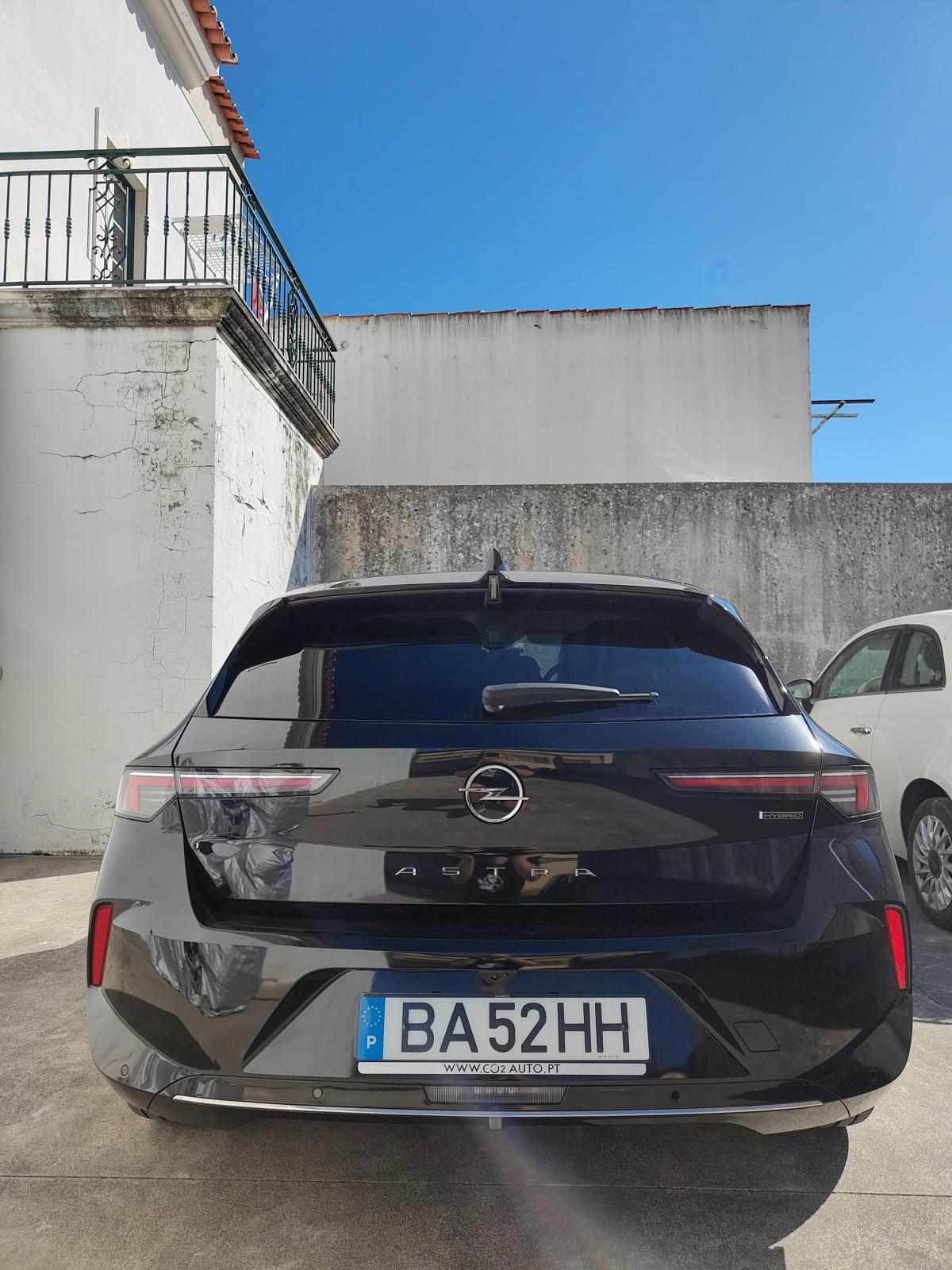 opel-astra-hybrid-2023-hibrido-plug-in-1598cc
