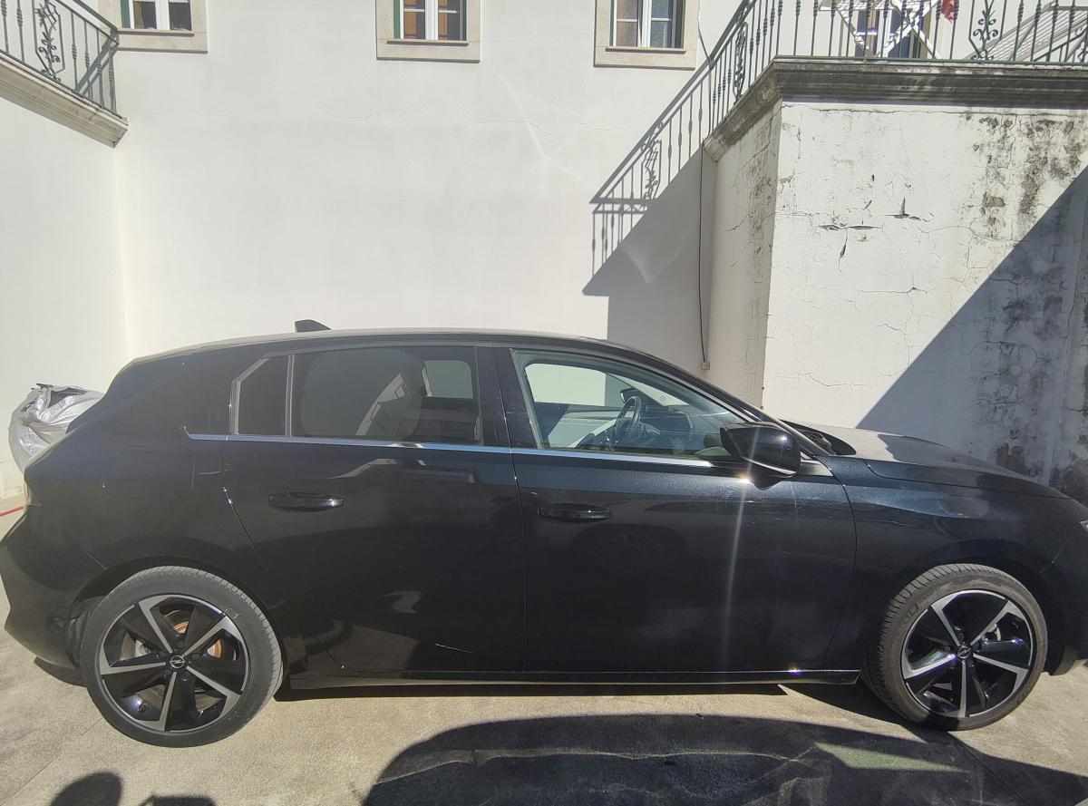 opel-astra-hybrid-2023-hibrido-plug-in-1598cc