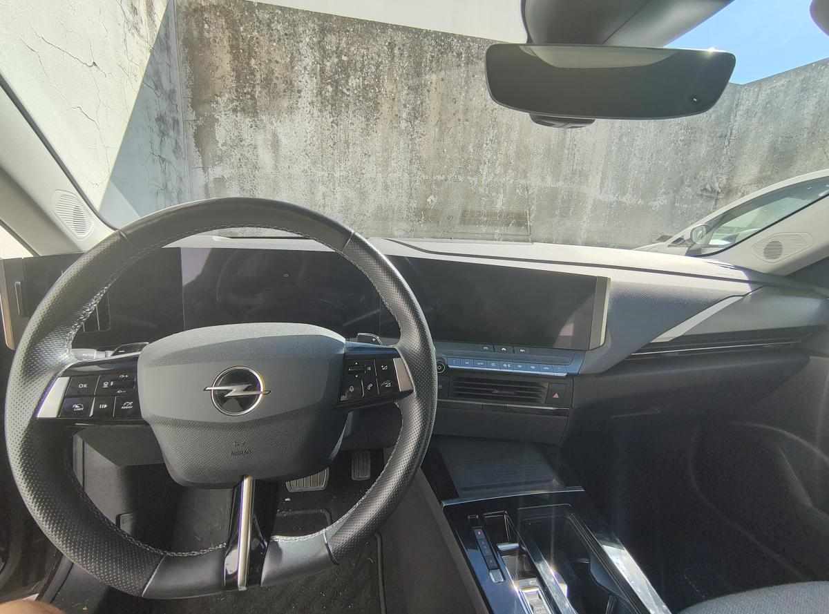 opel-astra-hybrid-2023-hibrido-plug-in-1598cc