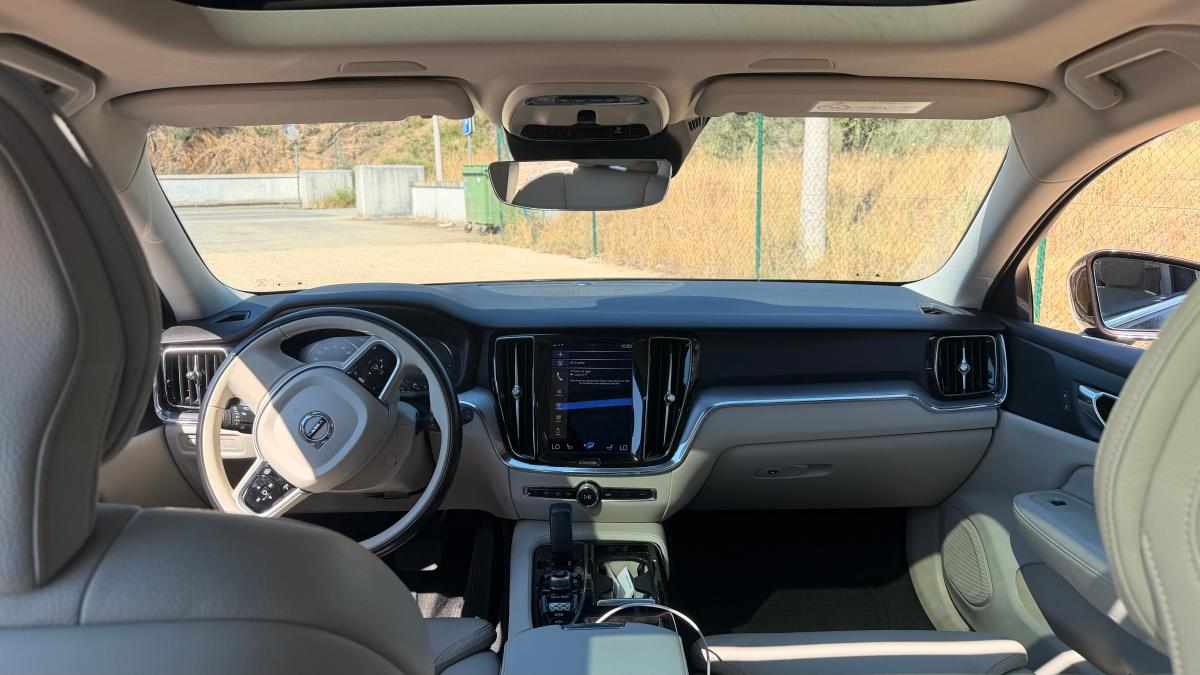 volvo-v60-recharge-2-0-t6-phev-2020-gasolina-1969cc