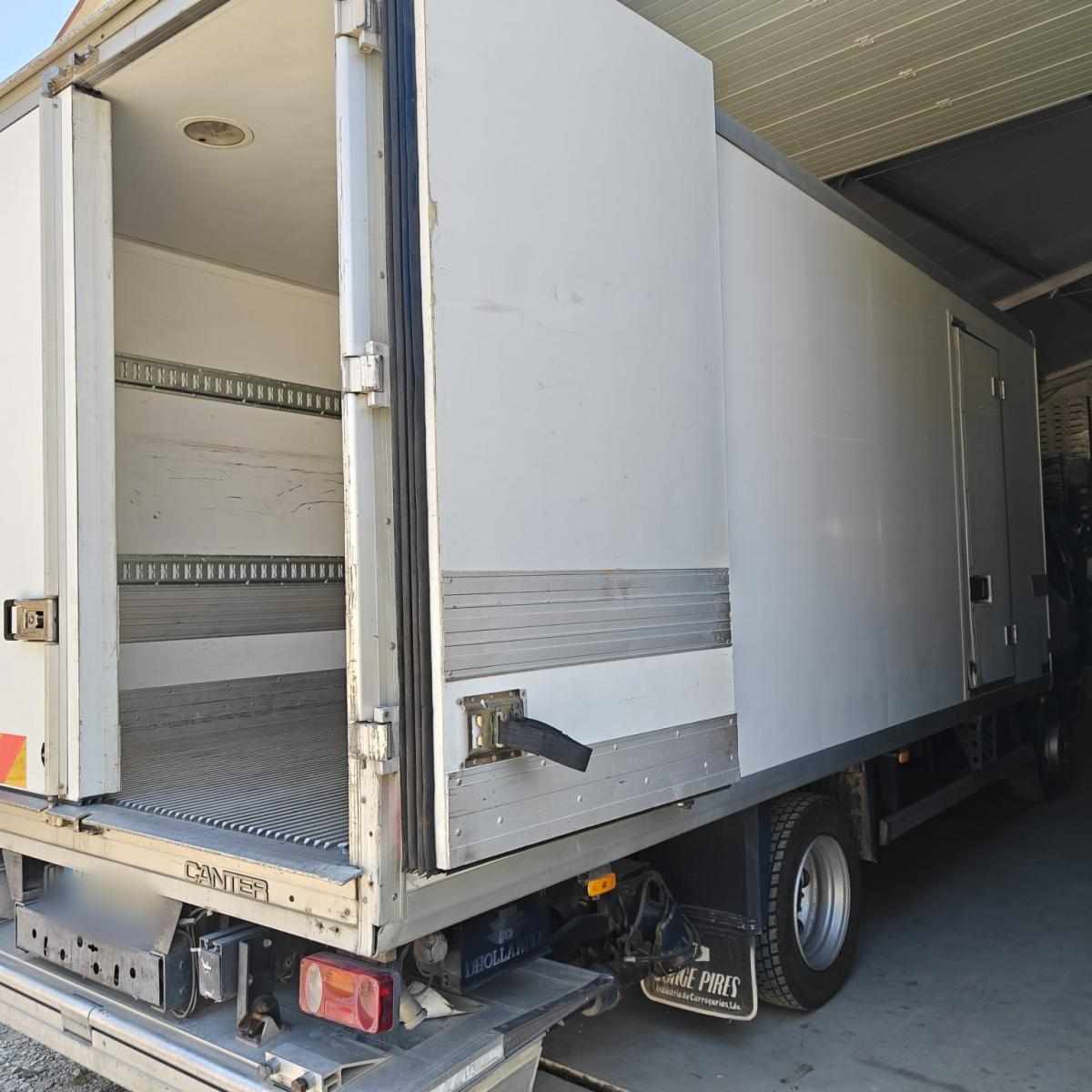 mitsubishi-canter-3-9-143cv-2001-diesel-3908cc