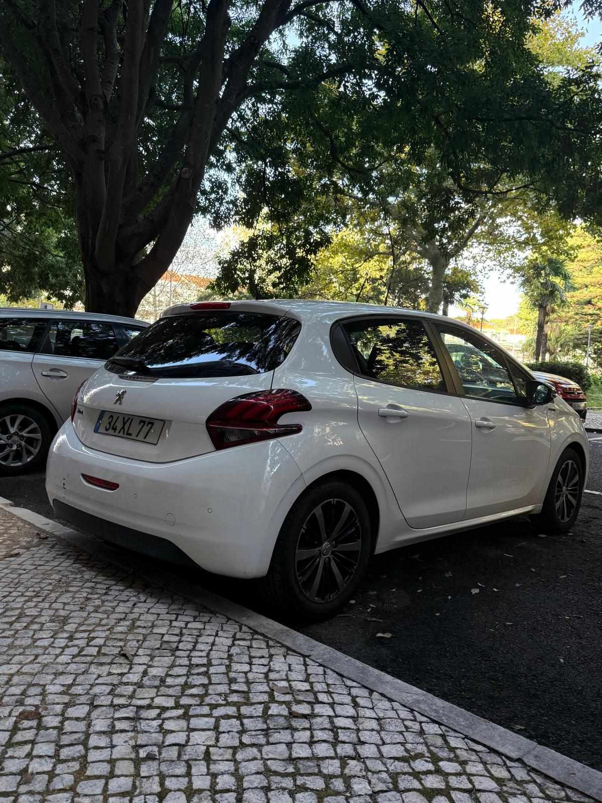 peugeot-208-1-2-vti-2019-gasolina-1199cc