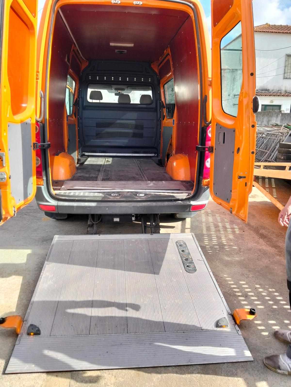 volkswagen-crafter-2-5-136cv-2010-diesel-2461cc