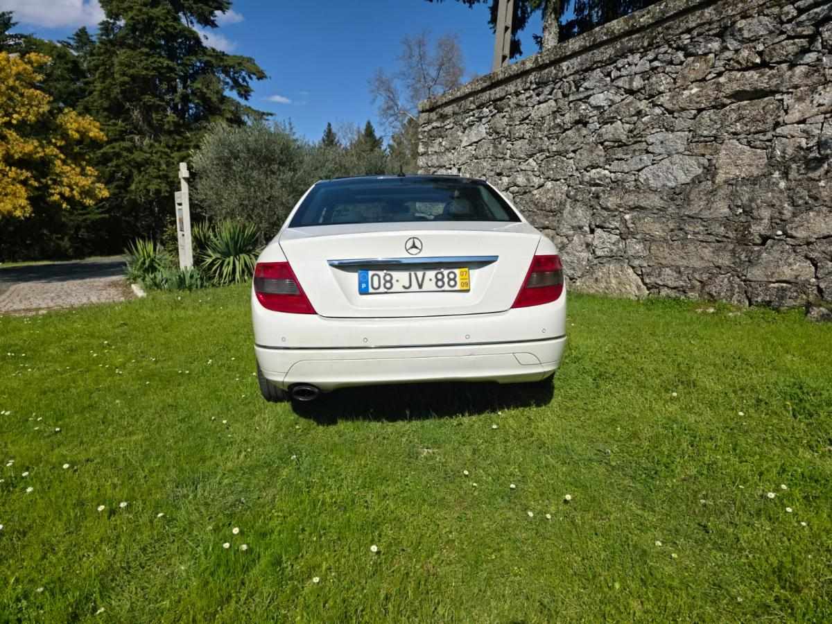 mercedes-benz-classe-c-c-220-cdi-2007-diesel-2148cc