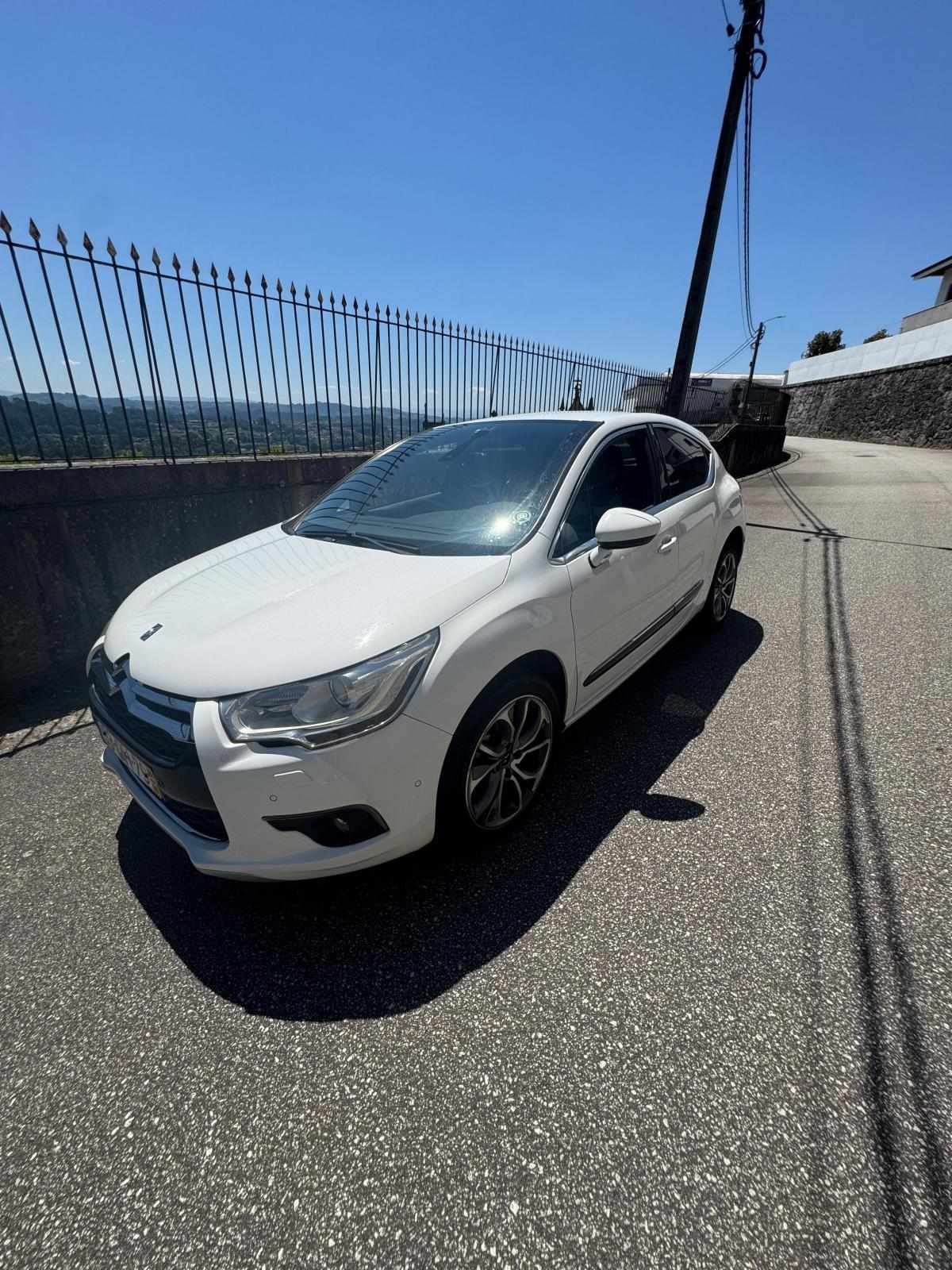 ds-ds-4-1-6-bluehdi-2015-diesel-1560cc