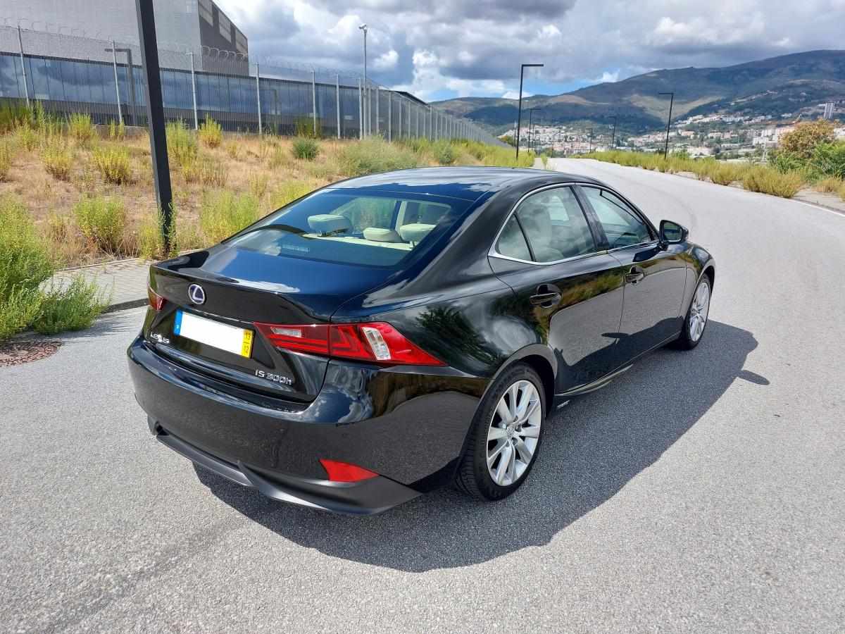 lexus-is-300h-2-5-2014-gasolina-2494cc