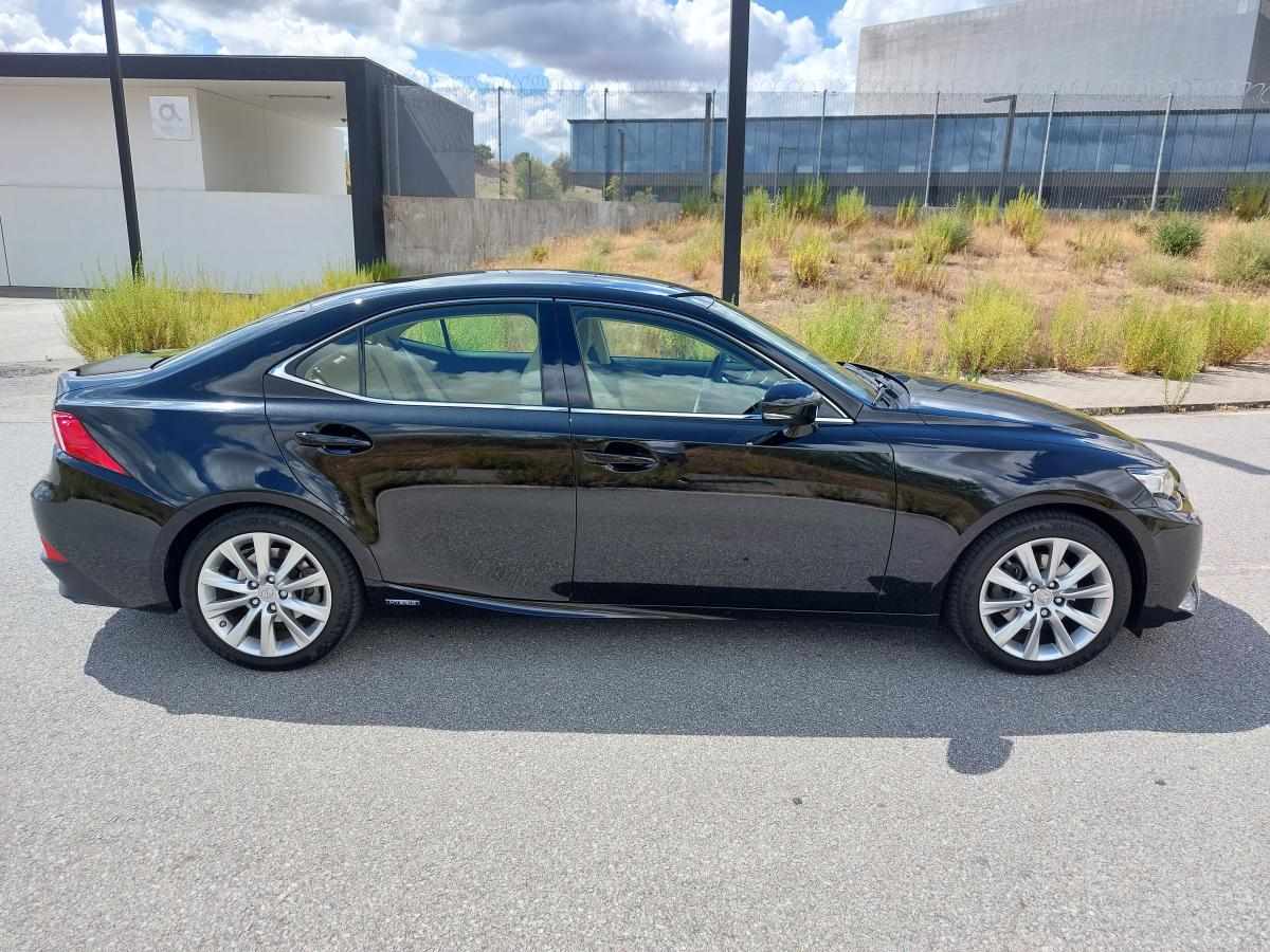 lexus-is-300h-2-5-2014-gasolina-2494cc