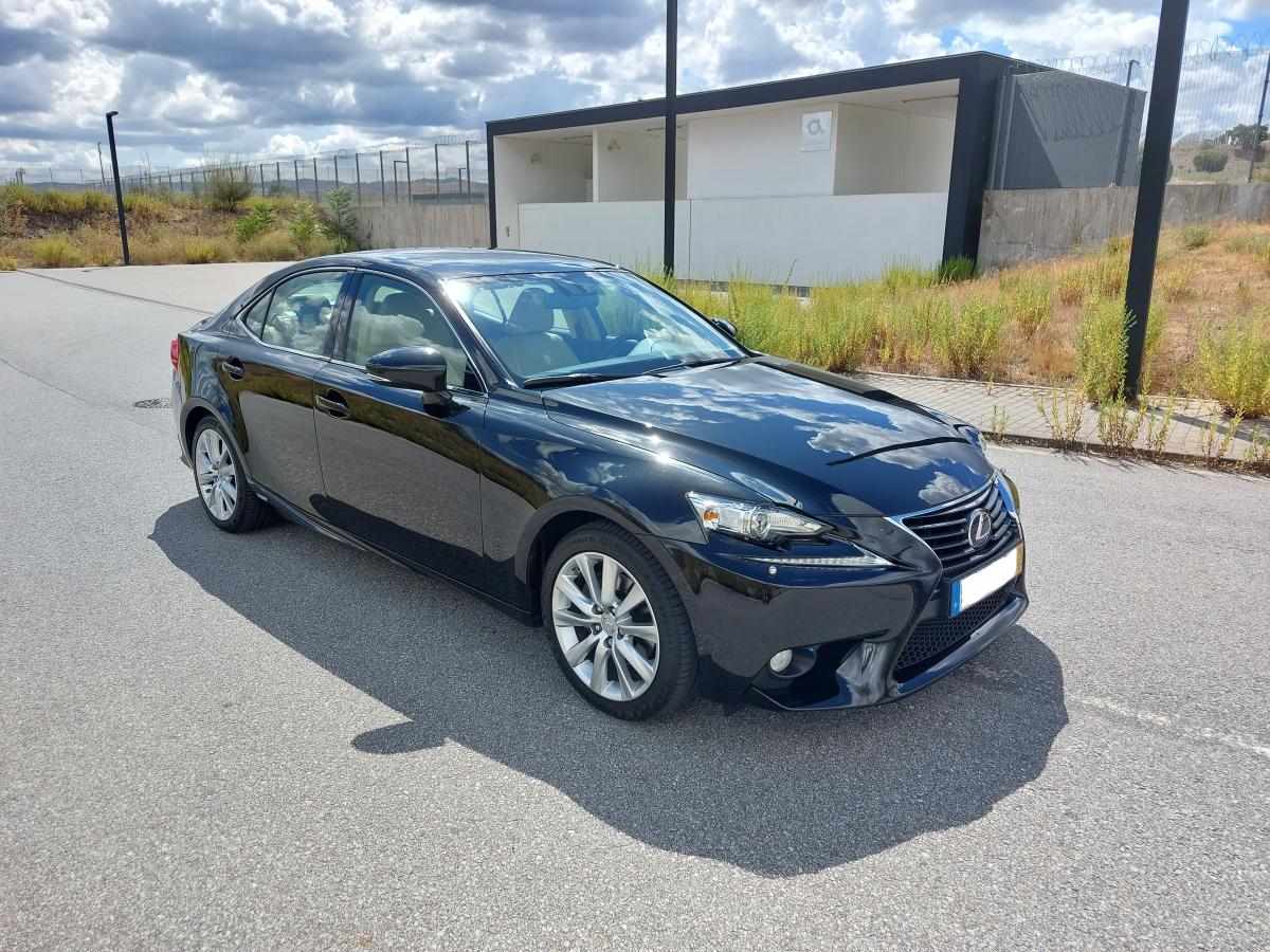 lexus-is-300h-2-5-2014-gasolina-2494cc