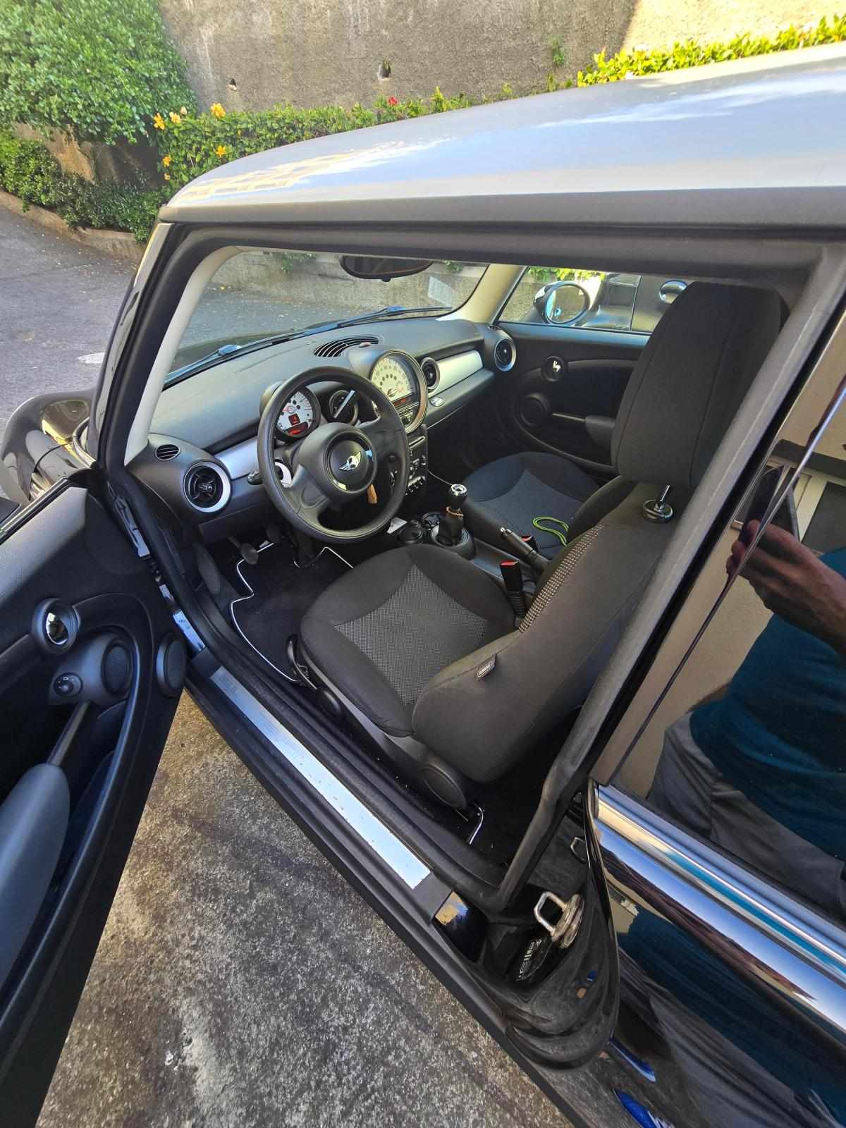 mini-hatch-d-1-6-2011-diesel-1598cc