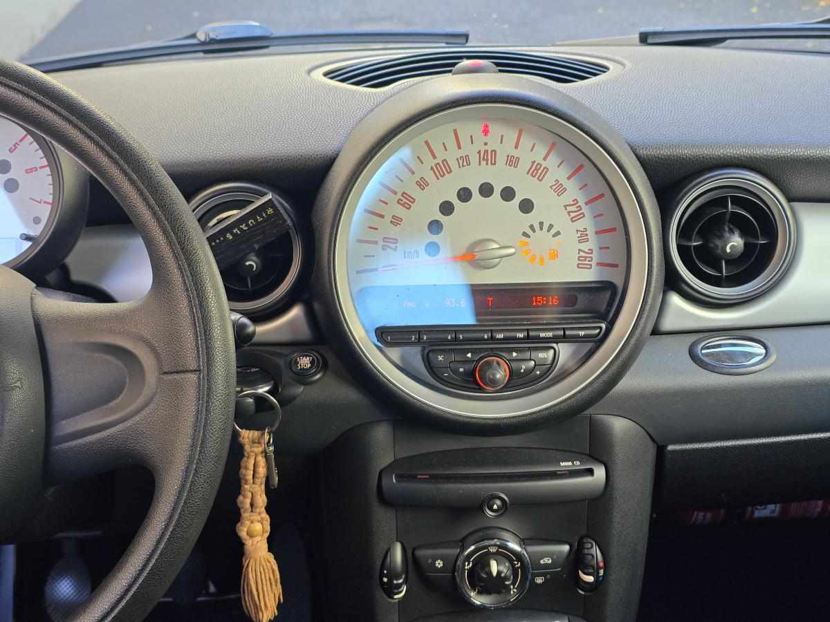 mini-hatch-d-1-6-2011-diesel-1598cc