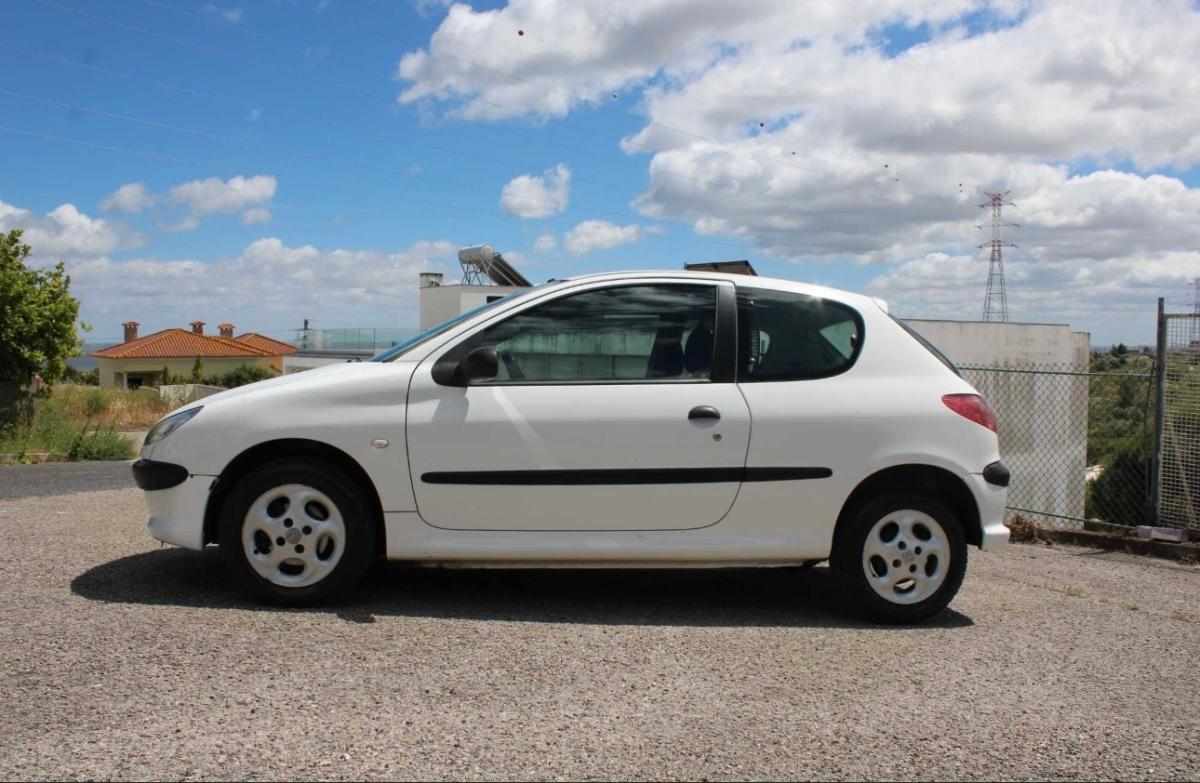 peugeot-206-1-4-hdi-2004-diesel-1398cc