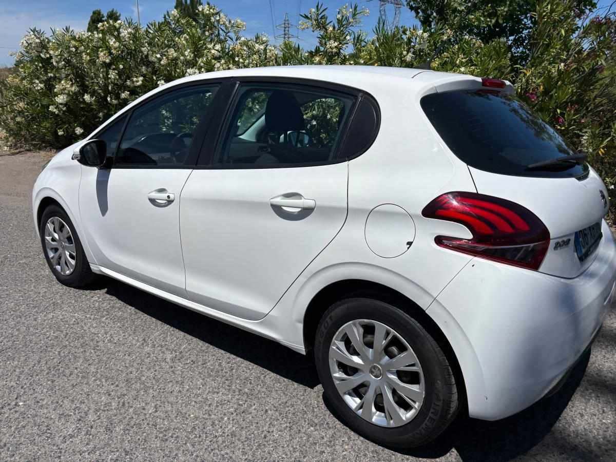 peugeot-208-1-5-bluehdi-2019-diesel-1499cc