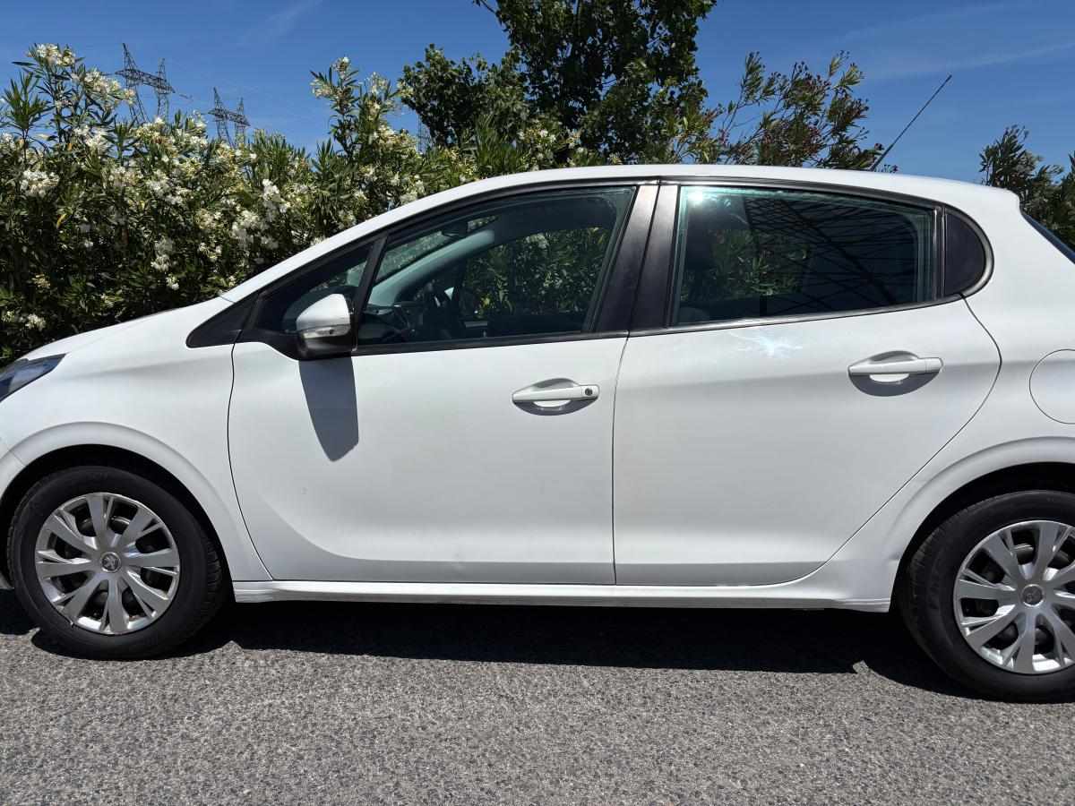 peugeot-208-1-5-bluehdi-2019-diesel-1499cc