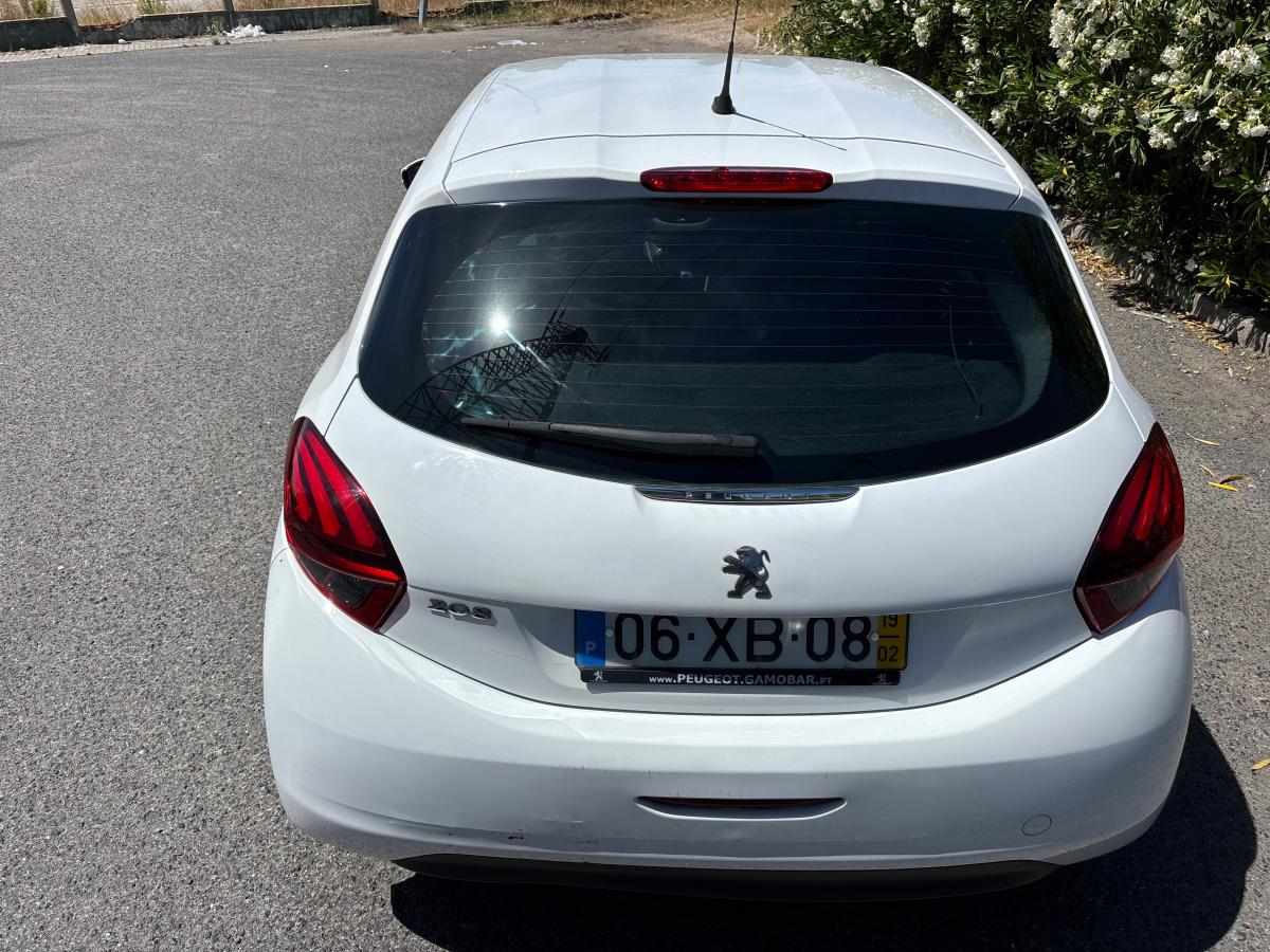peugeot-208-1-5-bluehdi-2019-diesel-1499cc