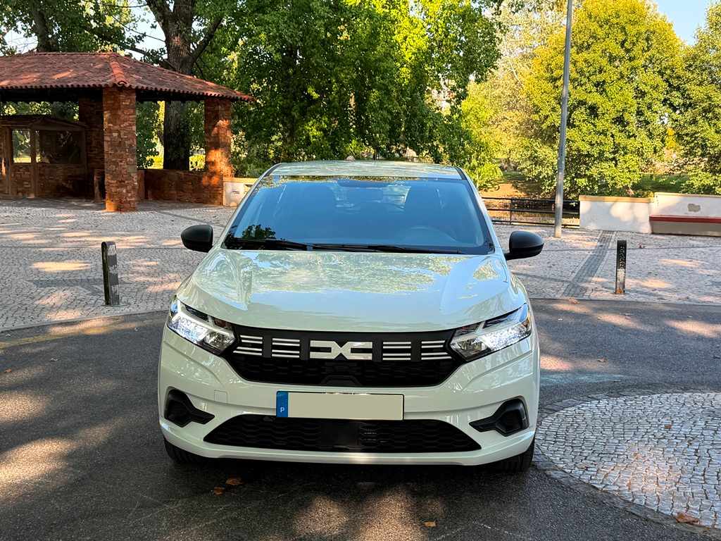 dacia-sandero-1-0-sce-2023-gasolina-999cc
