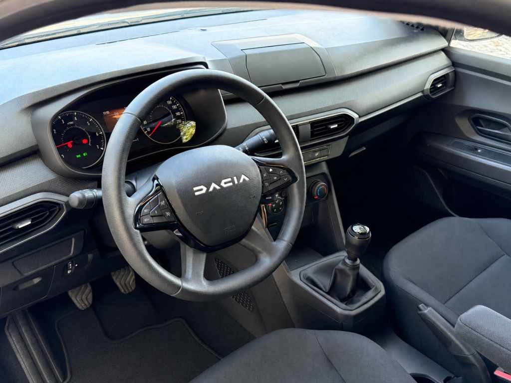 dacia-sandero-1-0-sce-2023-gasolina-999cc