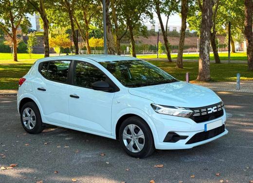 dacia-sandero-1-0-sce-2023-gasolina-999cc