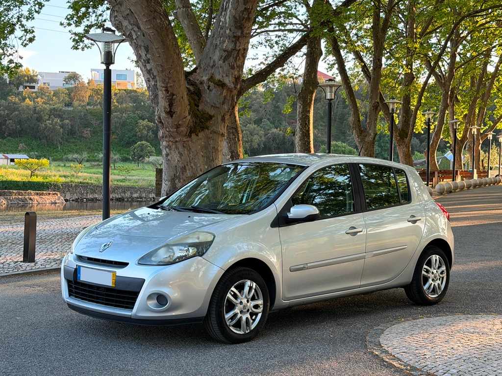 renault-clio-1-5-dci-2011-diesel-1461cc