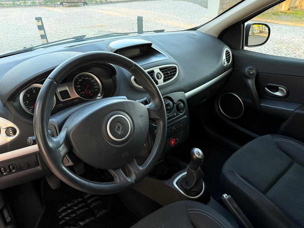 renault-clio-1-5-dci-2011-diesel-1461cc