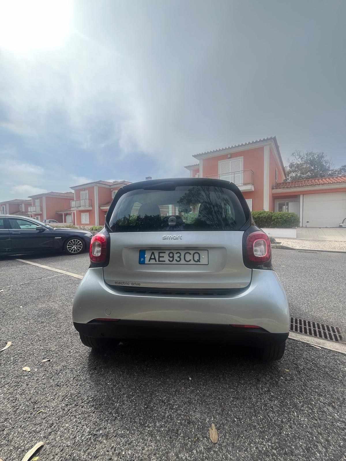 smart-fortwo-17-6-kwh-2017-eletrico
