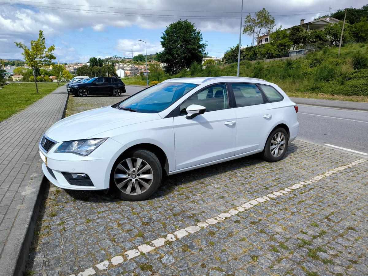 seat-leon-1-6-tdi-2018-diesel-1598cc
