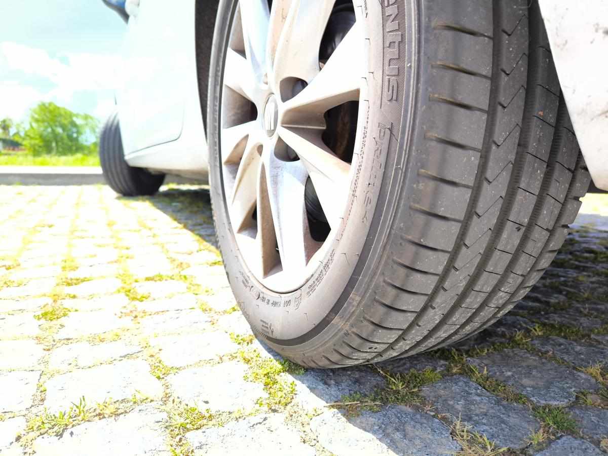 seat-leon-1-6-tdi-2018-diesel-1598cc