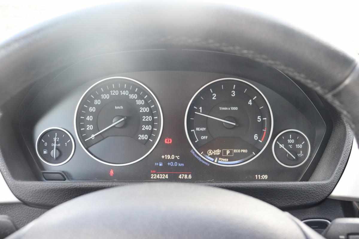 bmw-serie-3-320d-efficientdynamics-2016-diesel-1995cc