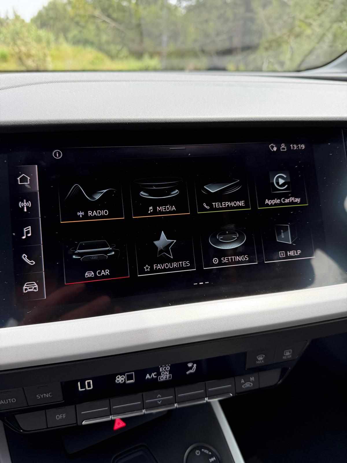 audi-q4-e-tron-40-e-tron-2022-eletrico