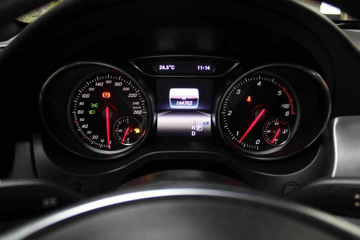mercedes-benz-cla-200-cdi-2016-diesel-2143cc