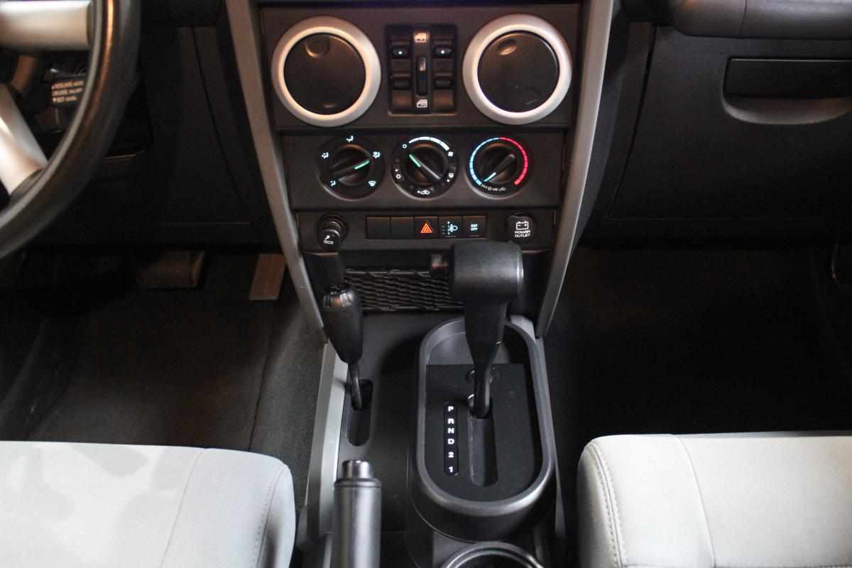jeep-wrangler-2-8-4wd-2009-diesel-2777cc