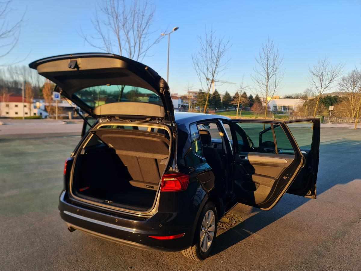 volkswagen-golf-sportsvan-1-6-tdi-sport-2017-diesel-5cc