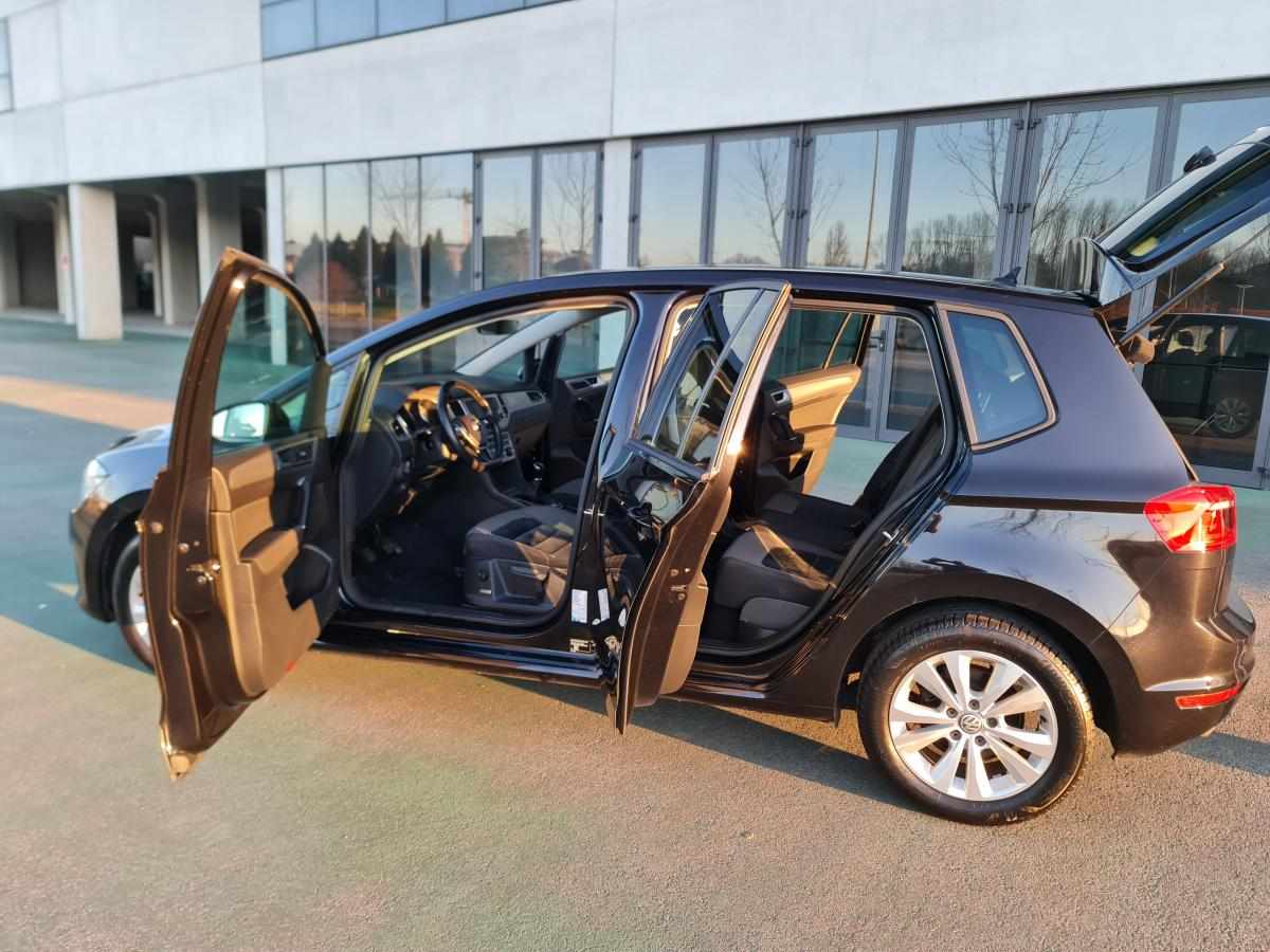 volkswagen-golf-sportsvan-1-6-tdi-sport-2017-diesel-5cc