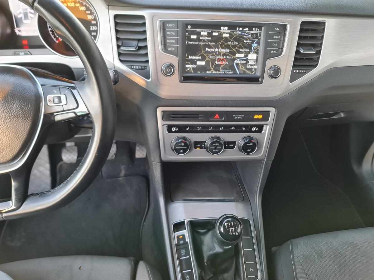 volkswagen-golf-sportsvan-1-6-tdi-sport-2017-diesel-5cc