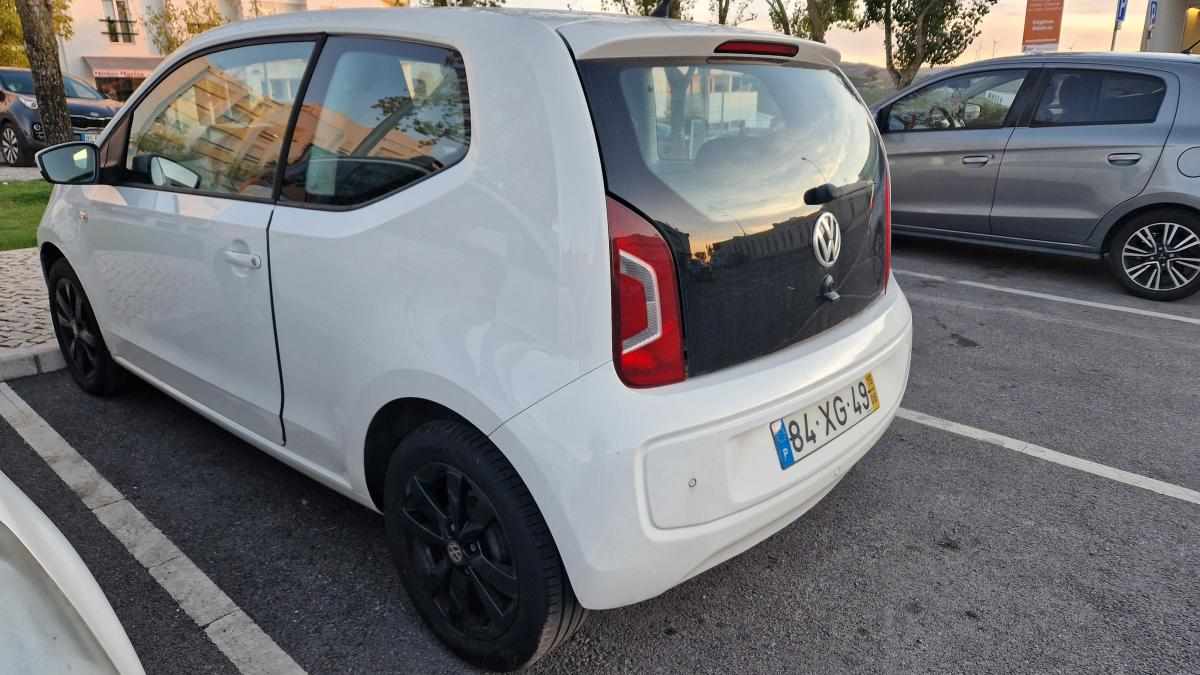 volkswagen-up-1-0-2015-gasolina-999cc